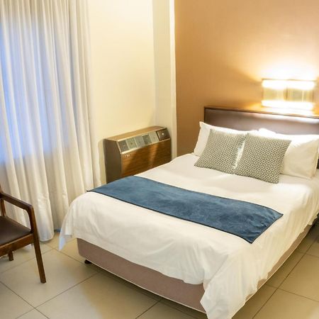Elgro Hotel Potchefstroom Extérieur photo