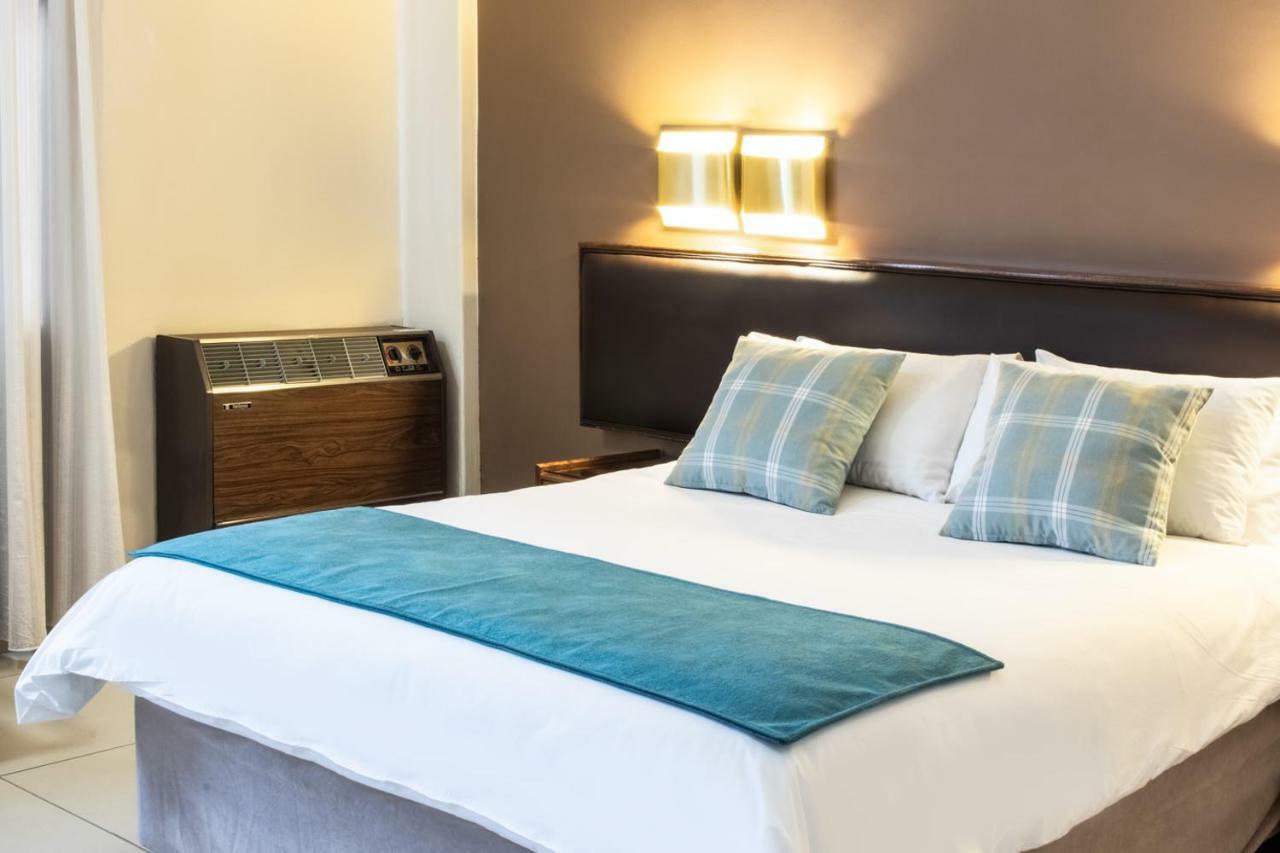 Elgro Hotel Potchefstroom Extérieur photo